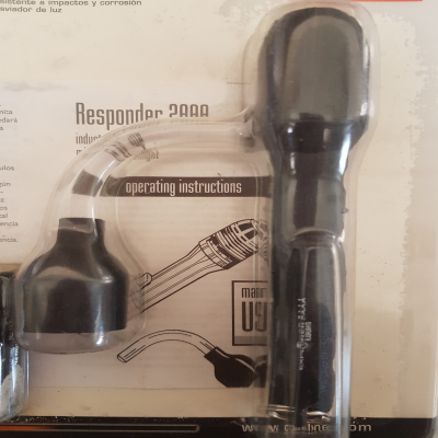 LINTERNA EXPLORER SUMERGIBLE 150M