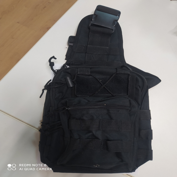 MOCHILA /BANDOLERA NEGRA